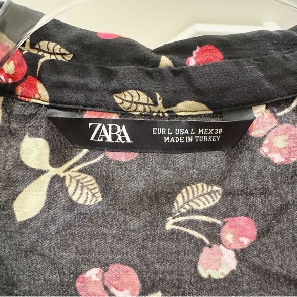 Zara Black Cherry Print Blouse - Size Large - Picture 4 of 4